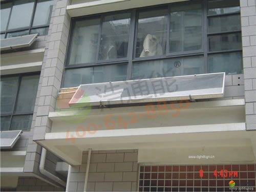 �����Ρ��(y��ng)�_(t��i)�ڒ�ʽ̫�(y��ng)�ܟ�ˮ���a(ch��n)Ʒչʾ�D