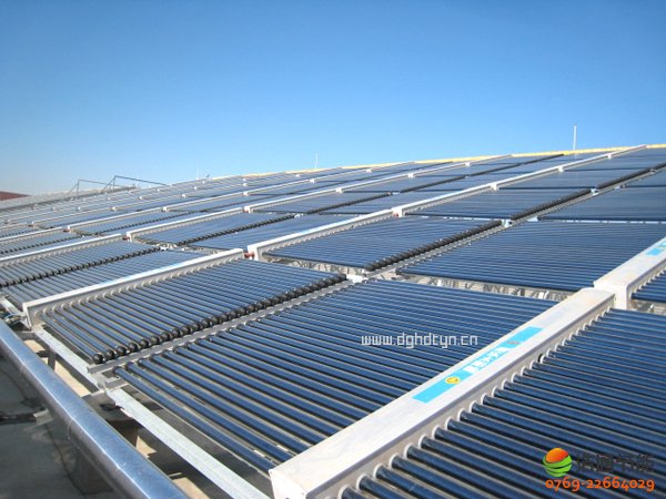 ���S����̫��ܟ�ˮ���̰��b��Ч���D