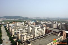 �|ݸ�|�ǳ����ЌW(xu��)̫��ܟ�ˮ����ϵ�y(t��ng)�����И˼��_�˹���