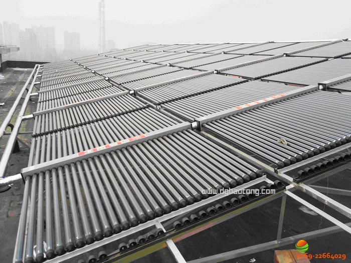 �|ݸ�е�һ�ЌW(xu��)̫�(y��ng)�ܟ�ˮ����ϵ�y(t��ng)�Ϙ�̫�(y��ng)�ܼ��������b�D